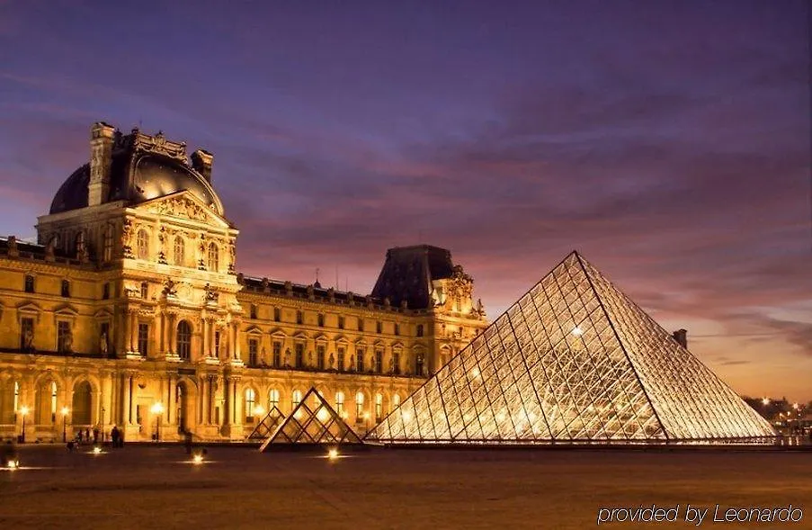 ***  Hotel Louvre Sainte Anne Paris França
