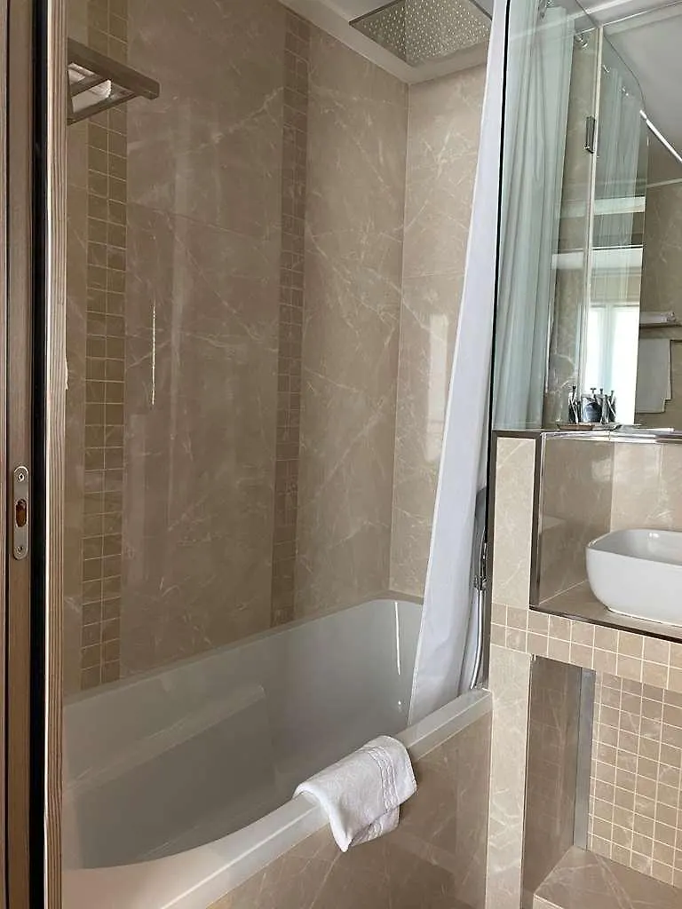Hotel Louvre Sainte Anne Paris