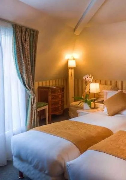 Hotel Louvre Sainte Anne Paris 3*,