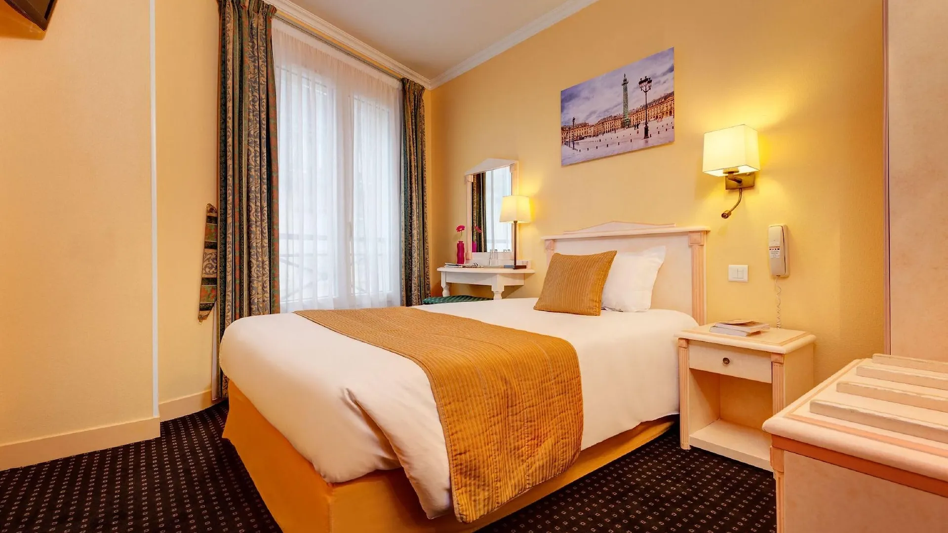 Hotel Louvre Sainte Anne Paris