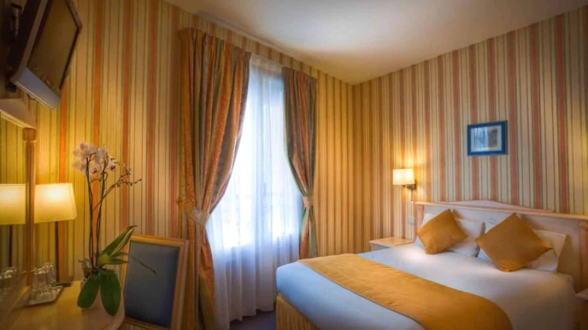 Hotel Louvre Sainte Anne Paris