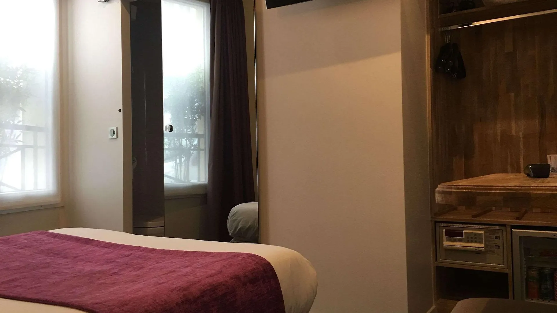 Hotel Louvre Sainte Anne Párizs Franciaország